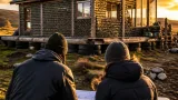 Elena Roger levantó en Tierra del Fuego una casa autosustentable con miles de reciclables