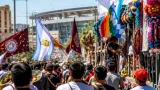 Representantes provinciales disfrutaron el desfile de carrozas en la previa de la Elección Nacional