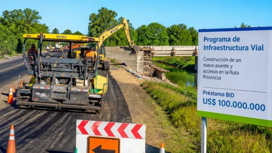 Nación oficializó un crédito del BID por US$280 millones para obras viales en Entre Ríos