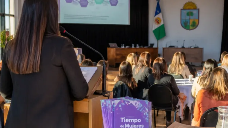 General Pico: segunda jornada de «Tiempo de Mujeres» profundizó la intervención en la ruta crítica