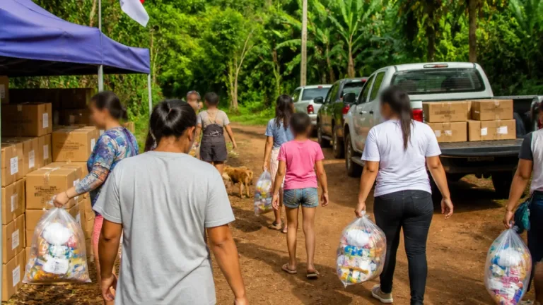 Misiones financiará con recursos provinciales ayuda alimentaria para 14.000 familias tareferas en octubre