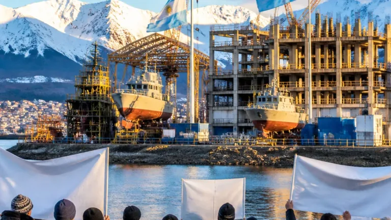 Parlasur: repudio a participación extranjera en la Base Naval Integrada de Ushuaia