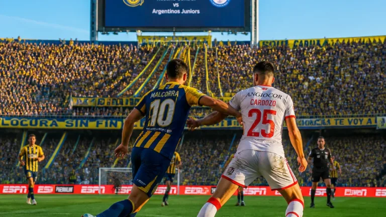 Rosario recibe a Argentinos: partido clave por la tabla general en el Gigante