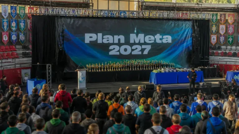 Sáenz presentó la segunda etapa del Plan Meta y priorizó el fortalecimiento de clubes y la infraestructura deportiva