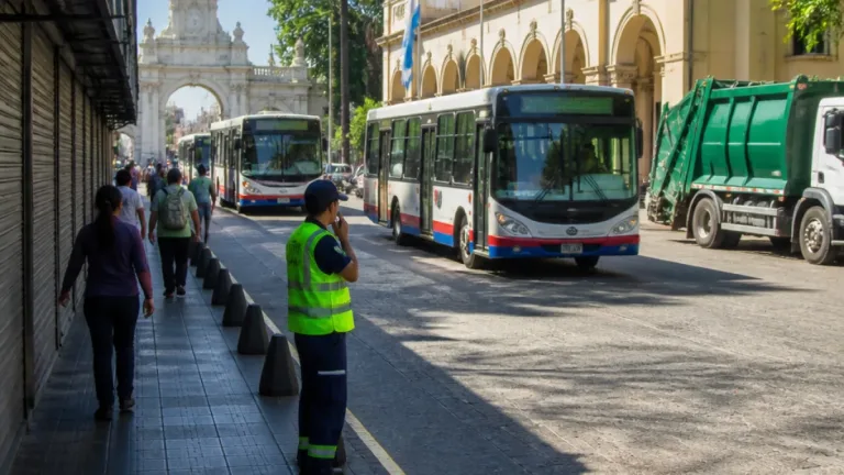 San Miguel de Tucumán: cómo funcionarán los servicios municipales el feriado del 17 de agosto