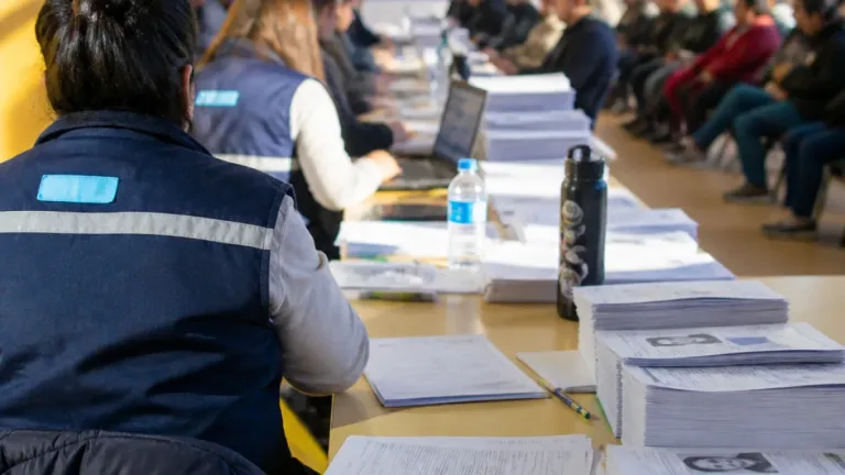Santa Cruz avanza en un protocolo con RENAPER para emitir DNI gratuito a víctimas de trata