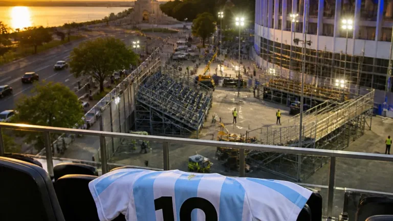Santa Fe: Pullaro dice que existe “una posibilidad” de que Messi juegue en Rosario