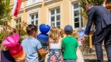 Hermagor: Bürgermeister empfängt Taferlklassler und übergibt Schultüten