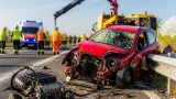 Schwechat: Schwerer Frontalcrash auf A4 – Motorblock aus Fiat gerissen