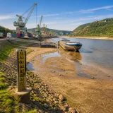 IHK warnt vor massivem Schaden durch Niedrigwasser am Rhein: Schifffahrt gefährdet