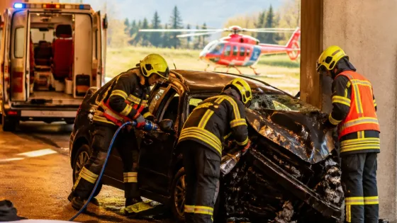 Schwerer Unfall in Erlachgalerie bei Lienz: 76‑Jährige per Hubschrauber in Klinik geflogen