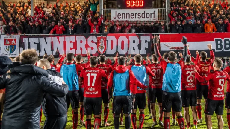 Jennersdorf feiert spektakulären 5:4-Derbysieg in Mühlgraben – Nervenstarker Schlusspunkt