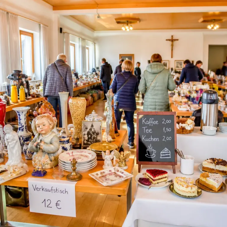 Seniorenbund Tumeltsham lädt zum Flohmarkt mit Frühschoppen: Tische noch zu haben