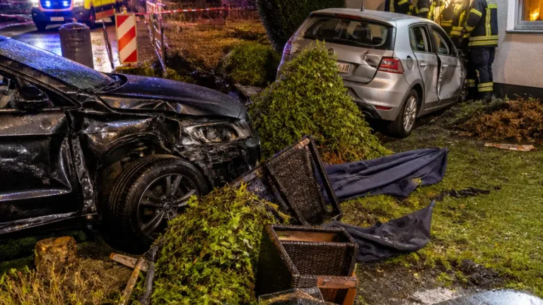 Schwerer Crash in Ried im Innkreis: 15‑Jähriger nach Verfolgung in Garten geschleudert