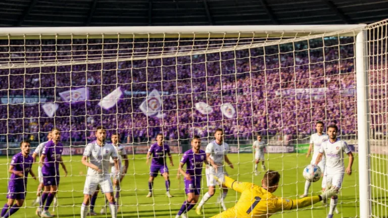 Spektakuläres 3:3: Austria Salzburg und Sturm Graz II teilen die Punkte
