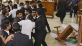 বগুড়া আদালতে বদলির অভিযোগ ঘিরে বিএনপিপন্থী আইনজীবীদের মধ্যে সংঘর্ষ
