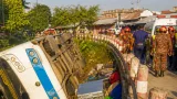বরগুনার আমতলীতে পর্যটকবাহী বাস খাদে পড়ে অন্তত ২৫ আহত, চালক-হেল্পার পালায়