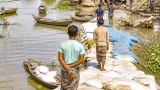 ভোলায় জোয়ারে প্লাবিত ১৫ গ্রাম: নদীজলোচ্ছ্বাসে শত শত পরিবার কষ্টে
