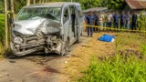 চুয়াডাঙ্গা-মেহেরপুর সড়কে মাইক্রোবাসের ধাক্কায় নারী নিহত, চালক পালিয়ে গেছে