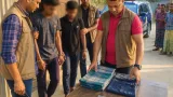 গাইবান্ধায় ৫০ পিস ইয়াবাসহ দুই যুবক গ্রেপ্তার, পরিবারের বাসায় অভিযান