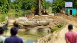 ঝালকাঠি কুনিহাড়িতে সেতু নির্মাণের আগে নির্মাণসামগ্রীর মান নিয়ে местীয়দের প্রশ্ন