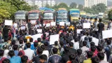 কুমিল্লায় শিক্ষার্থীদের সড়ক অবরোধ: অপ্রতিম হত্যার ন্যায়বিচারের দাবি