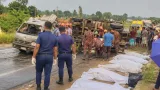 নরতকোণা-ময়মনসিংহ মহাসড়কে ট্রাক-পিকআপ সংঘর্ষে ৪ জন নিহত, আহতหลาย