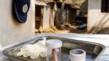 নাটোরে কনস্টেবলের হাতে শিশু আঙুল কাটা; বিচ্ছিন্ন আঙুল জোড়া সম্ভব হয়নি