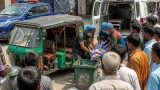 নোয়াখালী: কোম্পানীগঞ্জে চলন্ত সিএনজি থেকে নবজাতক ফেলে দেওয়ার অভিযোগ, চারজন আটক