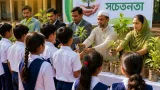 পাবনার চাটমোহরে সেন্ট রিটাস্ স্কুলে শিক্ষার্থীদের মধ্যে ক্লেমনের চারা বিতরণ