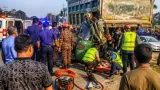 পাকুন্দিয়ায় সিএনজিচালিত অটোরিকশা-ময়লার গাড়ি সংঘর্ষে একজন নিহত, চারজন আহত