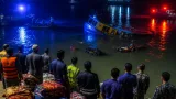 পিরোজপুরে অতিরিক্ত যাত্রীবাহী ট্রলার ডুবি: ৮ বছরের মেয়ে নিহত, মা নিখোঁজ