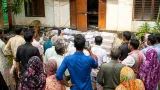 ঋণ দেওয়ার প্রতিশ্রুতি দিয়ে পটুয়াখালীতে ভাড়া অফিস বন্ধ, গ্রাহকরা টাকায় হতাশ