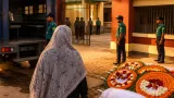 স্বামীকে দাফন শেষে মুন্সিগঞ্জ কারাগারে ফিরলেন দীপু মনি; ১২ ঘণ্টার প্যারোল মঞ্জুর