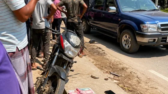 পুলিশ পরিচয় দিয়ে তরুণকে টাকা আদায়ের অভিযোগে লোক আটক, এএসআই থানার বাইরে
