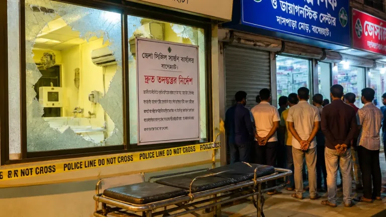 বাগেরহাটে দুই ক্লিনিকে মৃত্যুর ঘটনায় তদন্ত কমিটি গঠন, দ্রুত রিপোর্টের নির্দেশ