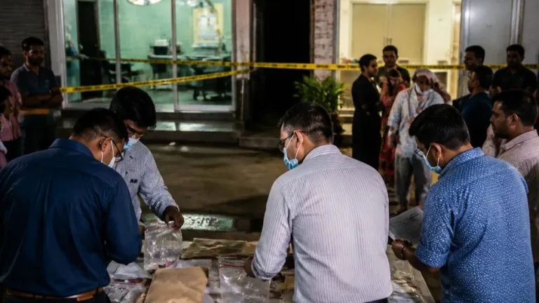 বাগেরহাটে দুই ক্লিনিকে রোগী মৃত্যুর পরে তদন্ত কমিটি গঠন, স্বাস্থ্যবিভাগ তৎপর