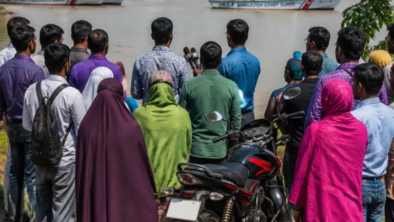 বাগেরহাটে কোস্টগার্ডের অপসারণের অভিযোগ: চার মাসেও পরিবারের সন্ধানহীন মিরাজ