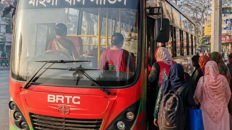 বগুড়ায় চালু হলো বিআরটিসির ‘মহিলা বাস সার্ভিস’, নারী যাত্রীদের জন্য নিরাপদ ভ্রমণের প্রত্যাশা