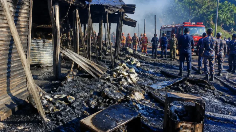 বান্দরবান: থানচির বলীপাড়া বাজারে বড় আগুন, ১৩ দোকান পুড়ে ছাই