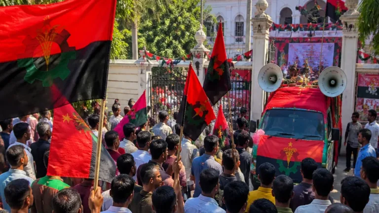বরিশালে বিএনপির ৪৮তম প্রতিষ্ঠাবার্ষিকী: নগরীর রাস্তায় র‌্যালি, অশ্বিনী কুমার হল চত্বরে সমাবেশ
