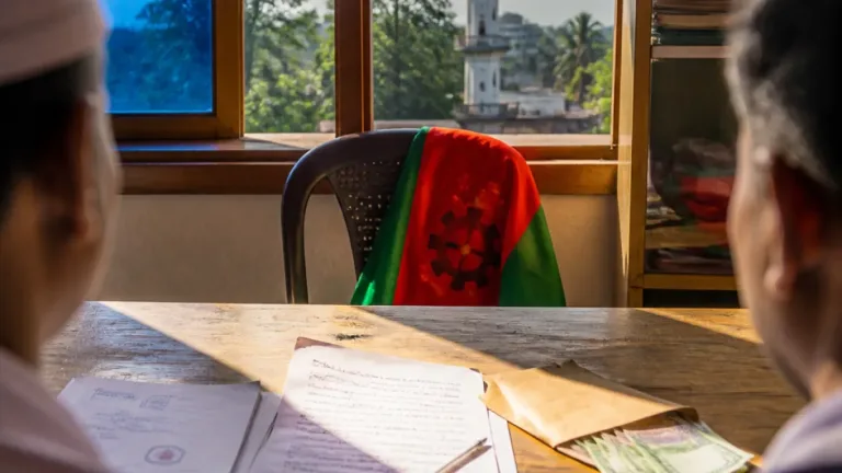 ভাতার তালিকায় নাম লেখানোর বিনিময়ে ৩০ হাজার টাকা চাওয়া: বিএনপি নেতাকে সাময়িক অব্যাহতি