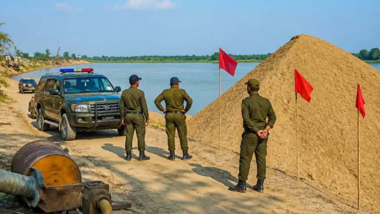 ভেড়ামারায় অবৈধ বালু উত্তোলন বন্ধে প্রশাসনের লাল পতাকা: কঠোর নির্দেশ