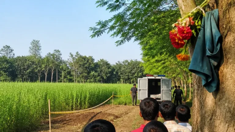 গয়না ছিনতাইয়ের জন্য ৬৫ বছরের বৃদ্ধাকে নৃশংস হত্যা: মূল আসামিদের ফাঁসির দাবি