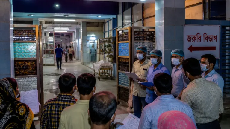 কুমিল্লায় দুইবার অপারেশনের পর রোগীর মৃত্যু: স্বজনদের অভিযোগ চিকিৎসা অবহেলা, হাসপাতাল বলছে সংক্রমণ