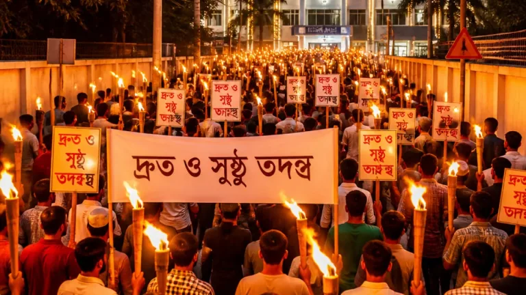 কুষ্টিয়ায় কেন্দ্রীয় হামলার প্রতিবাদে নোয়াখালীতে মশাল মিছিল, দ্রুত তদন্তের দাবি
