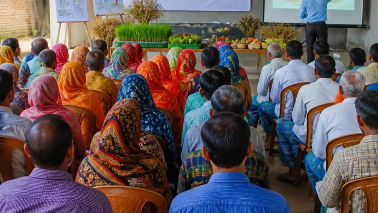 মান্দায় খরা-সহিষ্ণু চাষাবাদ শীর্ষক দিনব্যাপী প্রশিক্ষণ; জলবায়ু অভিযোজনকে গুরুত্ব দিলেন কৃষকরা