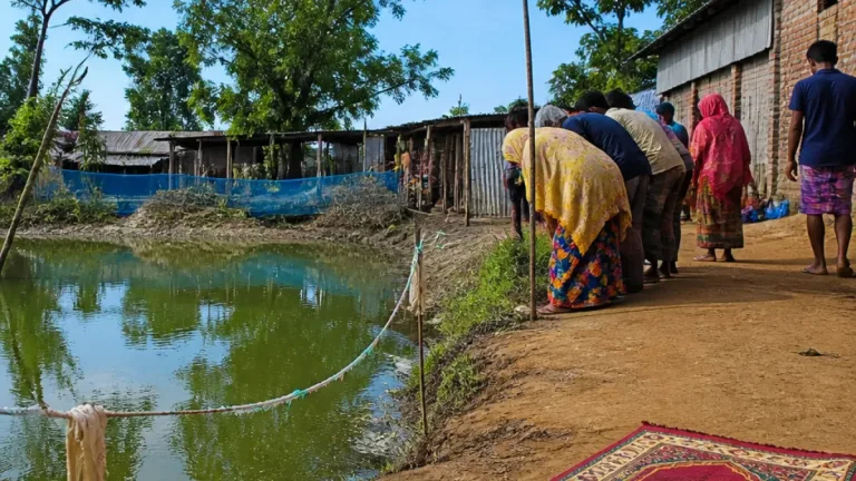 নীলফামারীর কিশোরগঞ্জে বাড়ির পাশের পুকুরে পড়ে পাঁচ বছরের শিশুর মৃত্যু