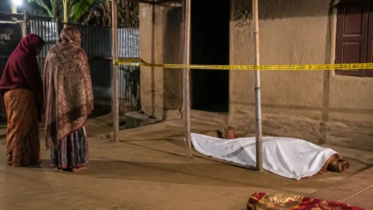 নীলফামারীতে যৌতুকের অভিযোগে গৃহবধূর মৃত্যু; স্বামীসহ চারজনের বিরুদ্ধে হত্যা মামলা