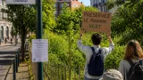 Berchem-Sainte-Agathe : des riverains s’opposent à la vente d’un « poumon vert » au cœur du quartier